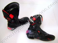 RIDING BOOTS IN BLACK
