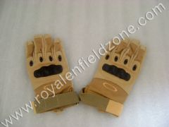 GLOVES IN DESERT STORM COLOR