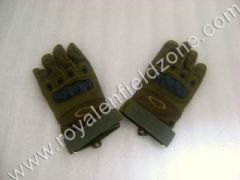 GLOVES IN MILITRY GREEN COLOR