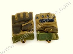 HALF GLOVES IN BATTLE GREEN COLOR