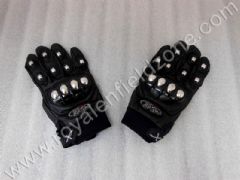 GLOVES WITH CHROME PROTECTORS